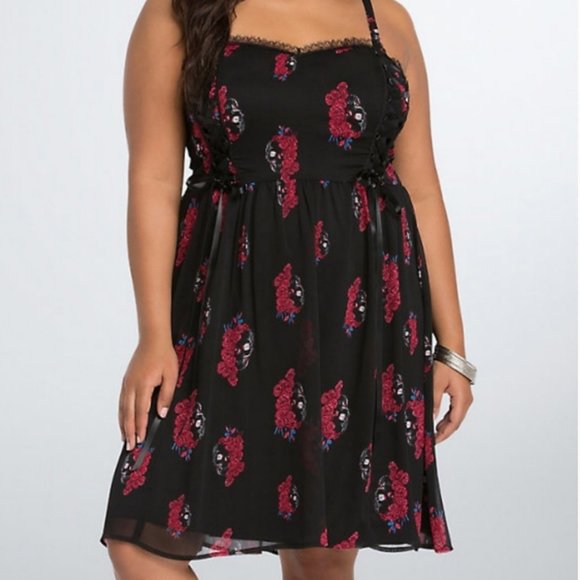 Tripp corset style skull dress - Picture 1 of 14